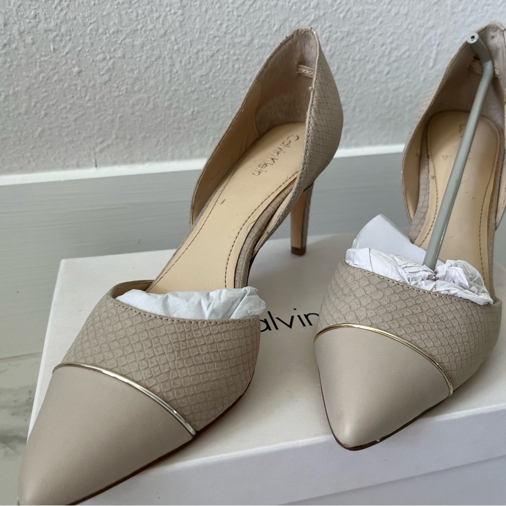 Calvin Klein Women's Taupe Textured Heels